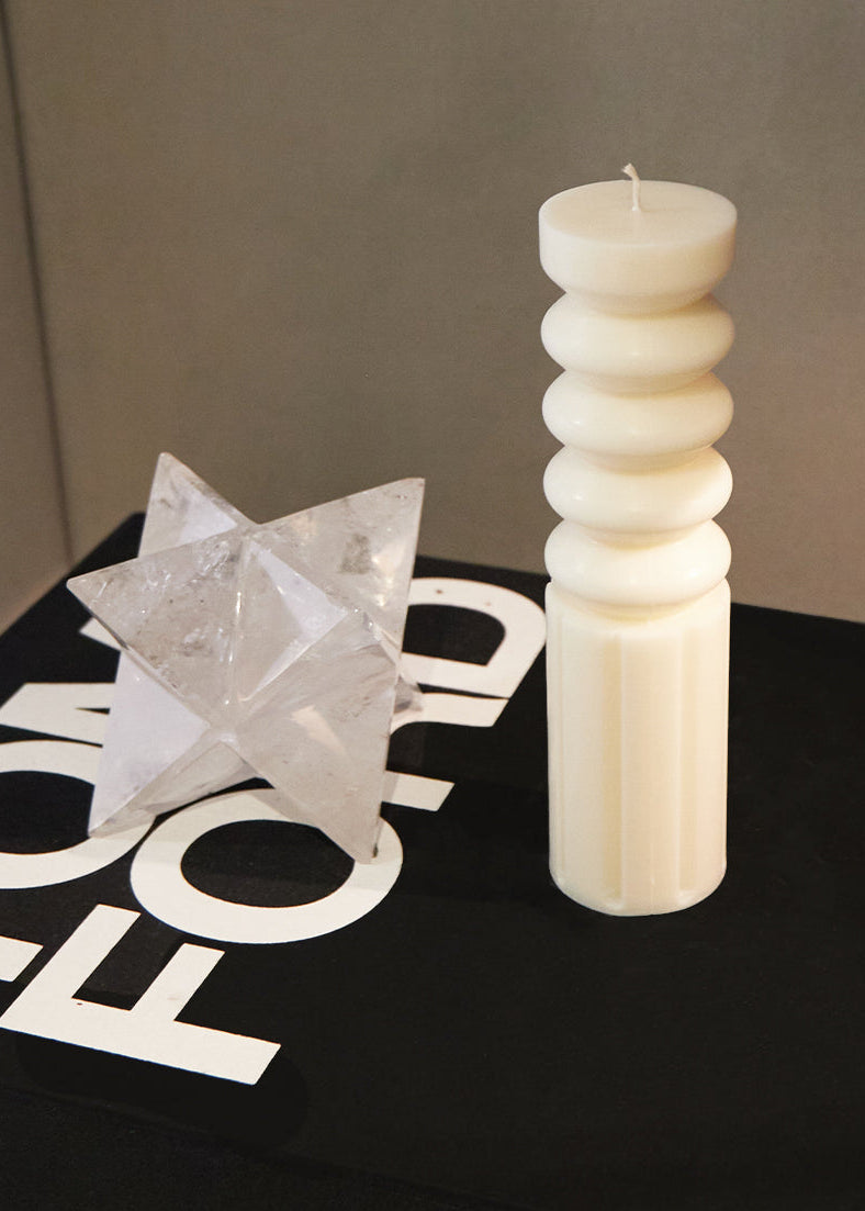 Ivy Column Candle