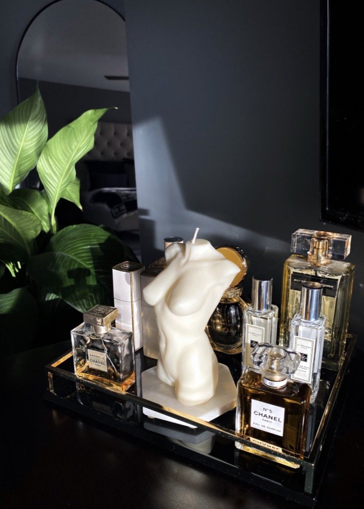 Ancient Candle Co La Femme Torso Candle blanc decor